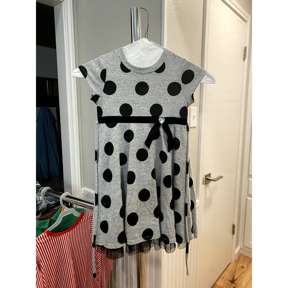 Youngland Sz 6 Grey/Black Polka Dot Holiday/Christmas Dress